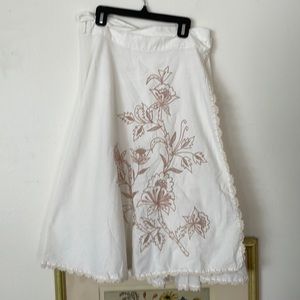 Vintage wrap skirt beautiful tan embroidery